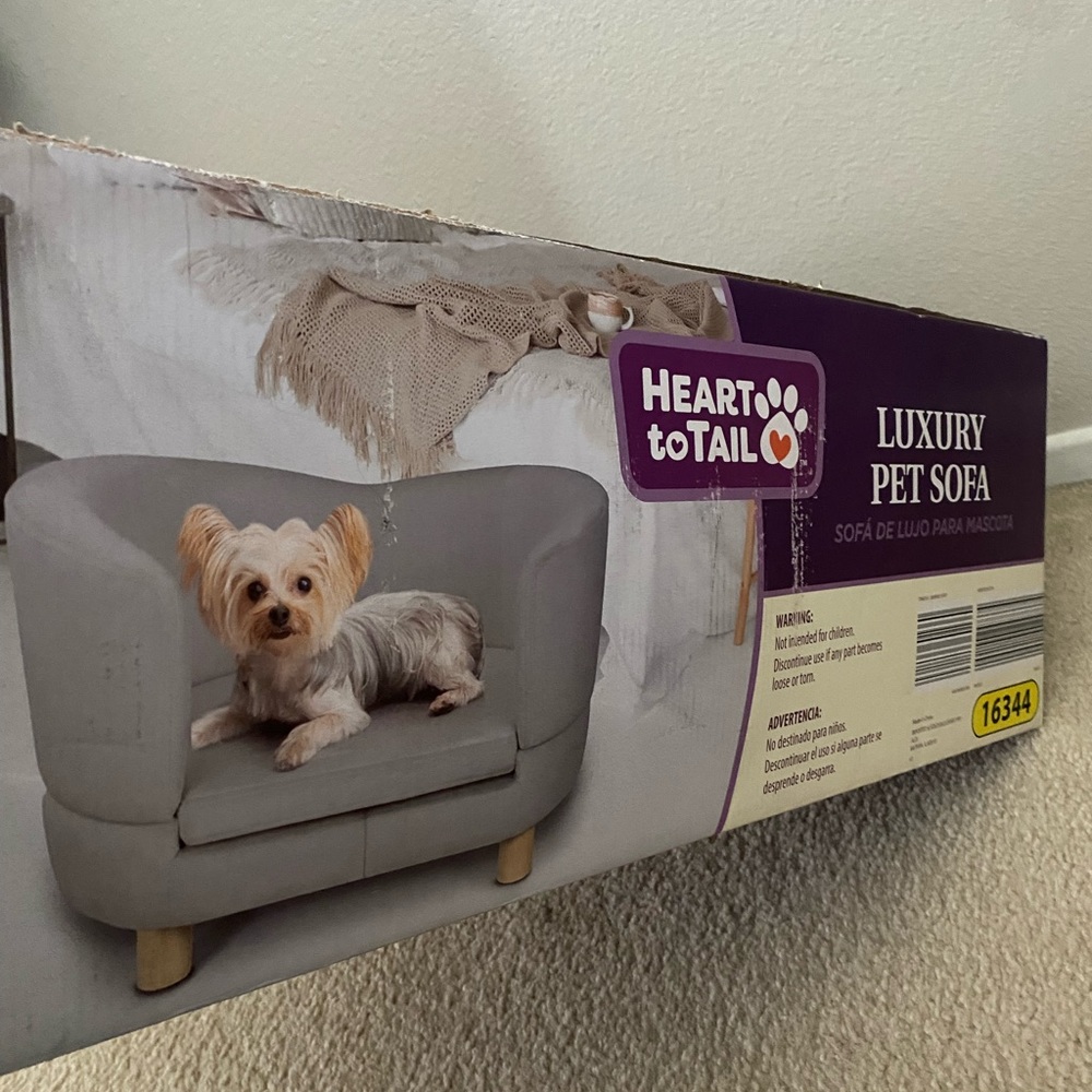 Heart to Tail luxury pet sofa